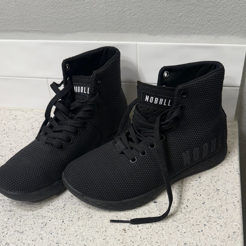 NOBULL Unisex Black Athletic High-Tops trainers
